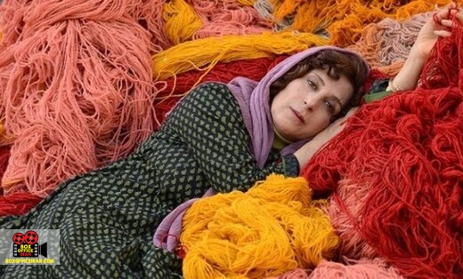 مونا زندیحقیقی