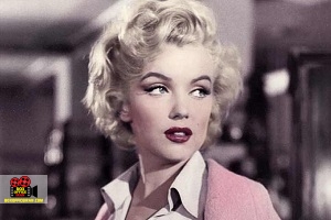 کلیشه بلوند احمق