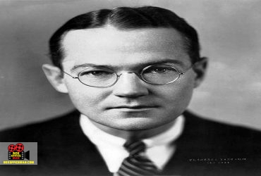 نمایشنامهنویس