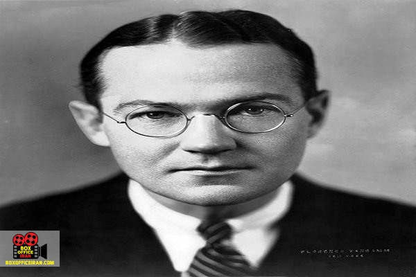 نمایشنامهنویس