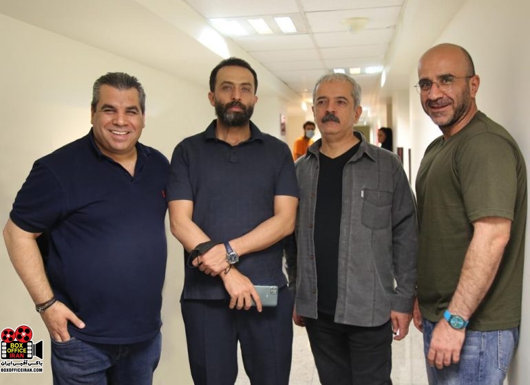 اکران مردمی