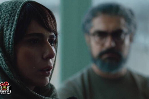 رعنا آزادیور