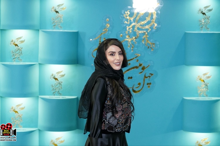 رها خدایاری